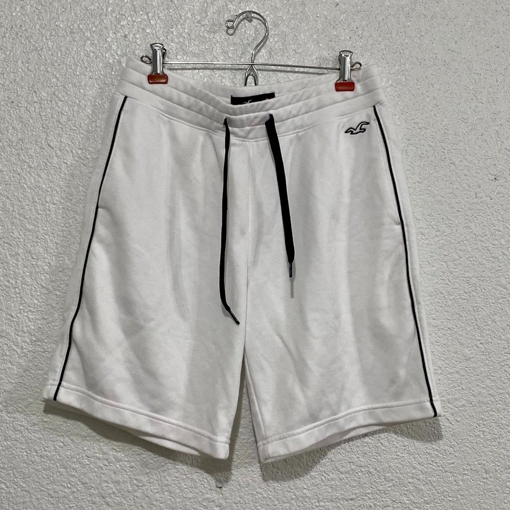 Hollister Small Men's White Classic Tricot 9in Short